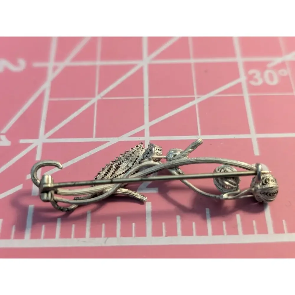 Antique HandMade Filigree 800 Silver Leaf & Flower Bud Hook Clasp Brooch